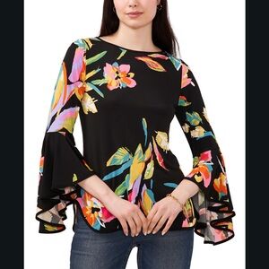 Women’s bell-sleeve top